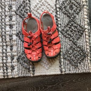 Keen shoes